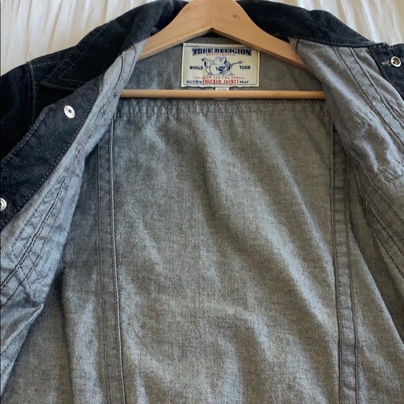 True Religion denim jacket XL DRY CLEANED only - Picture 2 of 3